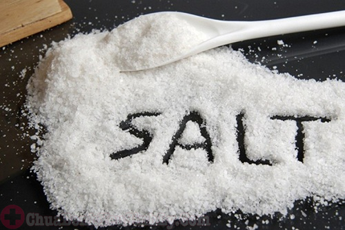 Người bệnh thận yếu nên hạn chế sử dụng thực phẩm chứa nhiều muối
